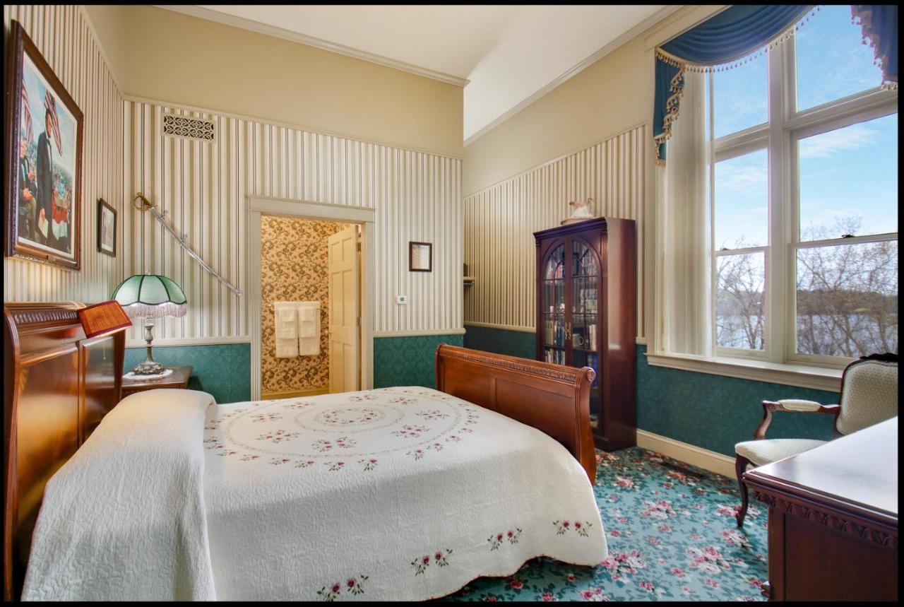 Carnegie Hall Boutique Hotel Ladysmith Dış mekan fotoğraf